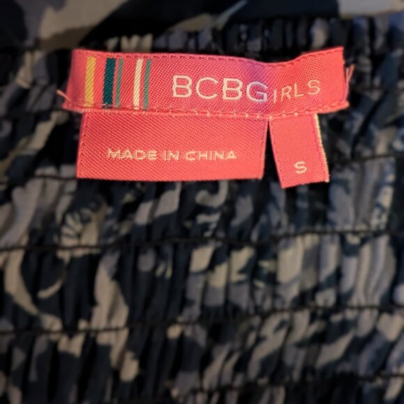 BCBGirls Blue Animal Print Tiered Halter Dress, Size S, Excellent Used Condition - Picture 6 of 6